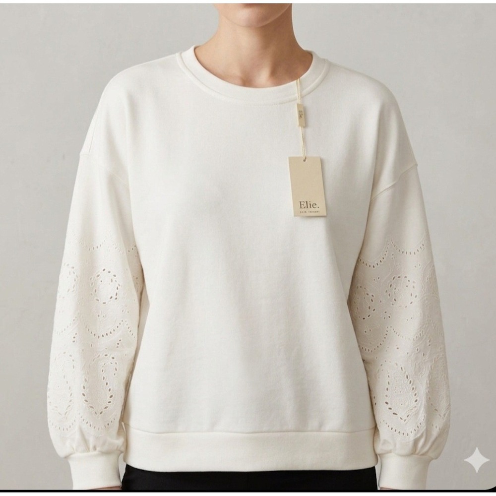 Elie Tahari Ivory Color crew neck sweatshirt with long embroidered sleeves Sz XL